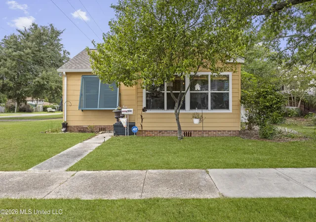 Homes for sale in Gulfport, MS | 1901 20th Ave, Gulfport, MS 39501 | MLS# 4150302