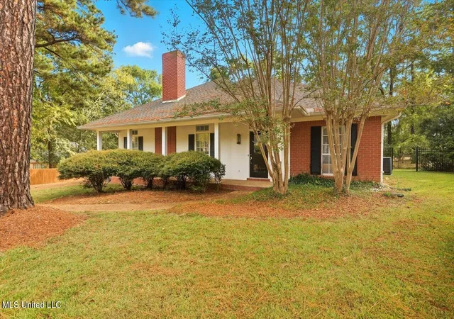 1st image of 25 Moss Woods Cvs, Madison, MS 39110 | MLS# 4150277