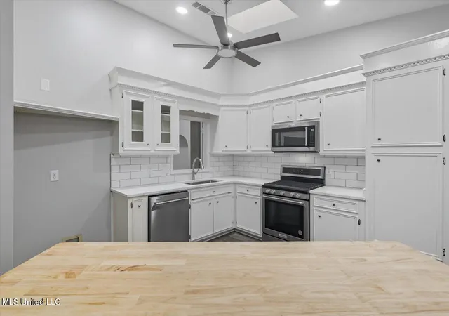 Photo 3 of Single family home for sale at 25 Moss Woods Cvs, Madison, MS 39110 | MLS# 4150277 | Listing updated on 2026-07-30