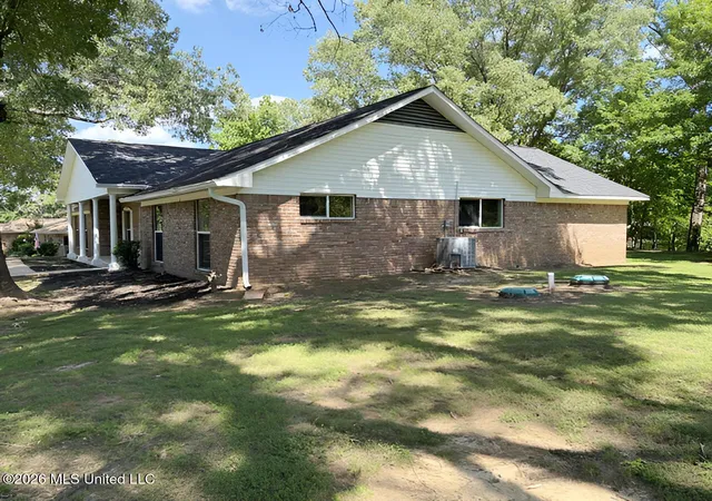 Homes for sale in Vicksburg, MS | 910 Newitt Vick Dr, Vicksburg, MS 39183 | MLS# 4152943