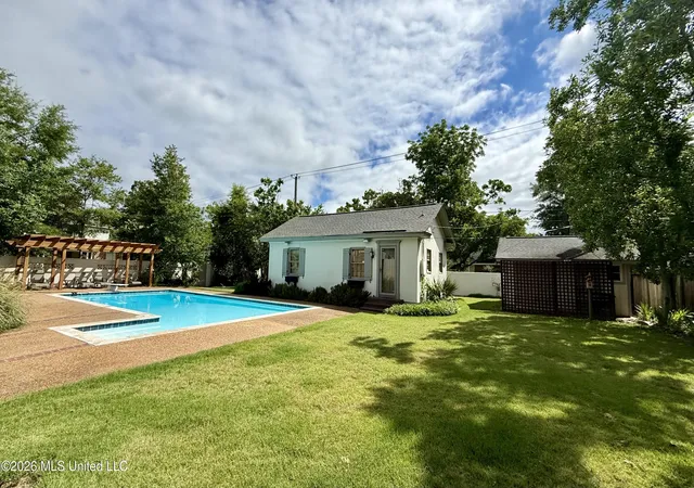 Homes for sale in Greenwood, MS | 318 Grand Blvd, Greenwood, MS 38930 | MLS# 4150556