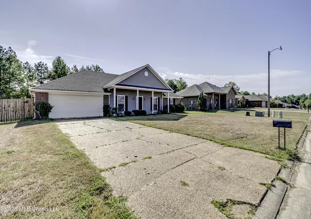 Photo 3 of Sale Pending at 517 Roxbury Pl, Florence, MS 39073 | MLS# 4150331 | Listing updated on 2026-09-07