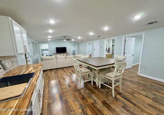 Photo 3 of Single family home for sale at 2109 Pascagoula River Dr, Lucedale, MS 39452 | MLS# 4150501 | Listing updated on 2026-09-03