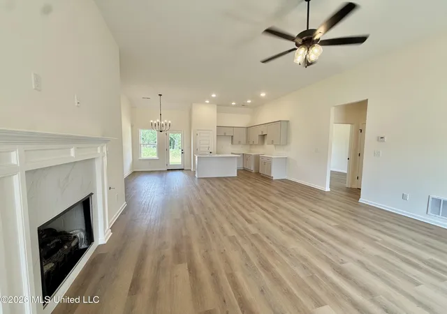 Photo 3 of Single family home for sale at 1088 Great Glen Dr, Southaven, MS 38671 | MLS# 4150367 | Listing updated on 2026-09-18