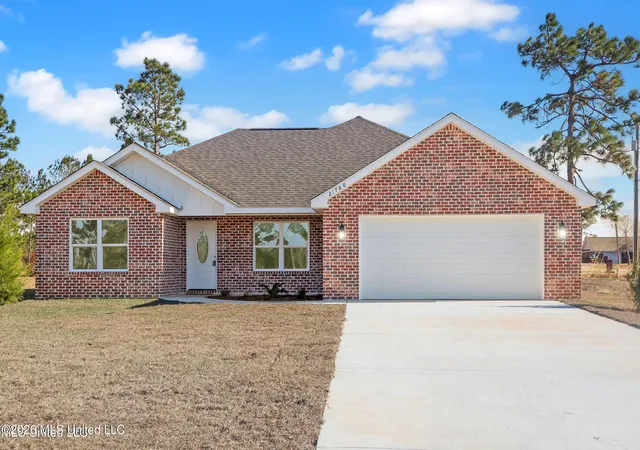 Homes for sale in Saucier, MS | 21700 E Edgewood Dr, Saucier, MS 39574 | MLS# 4150432