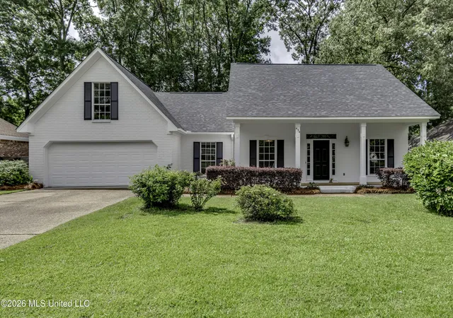 Homes for sale in Ridgeland, MS | 434 Autumn Creek Dr, Ridgeland, MS 39157 | MLS# 4150396