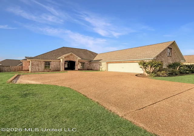 Photo 1 of Single family home for sale at 706 N Haven Pl, Brandon, MS 39047 | MLS# 4150416 | Listing updated on 2026-10-21