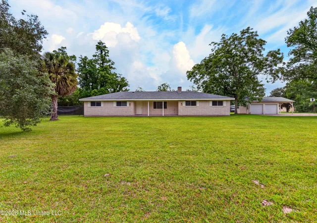 Homes for sale in Bay Saint Louis, MS | 8374 Lakeshore Rd, Bay Saint Louis, MS 39520 | MLS# 4150648