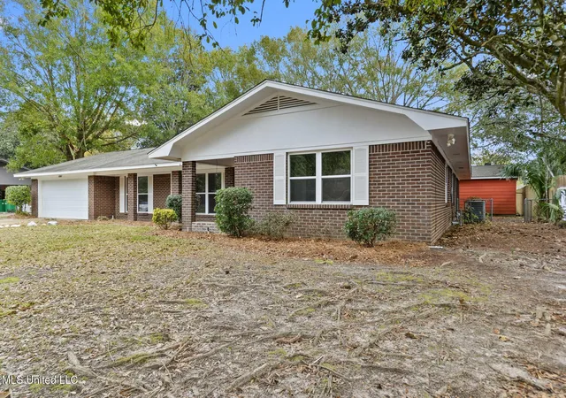 Homes for sale in Ocean Springs, MS | 6104 Gruich Cir, Ocean Springs, MS 39564 | MLS# 4150656