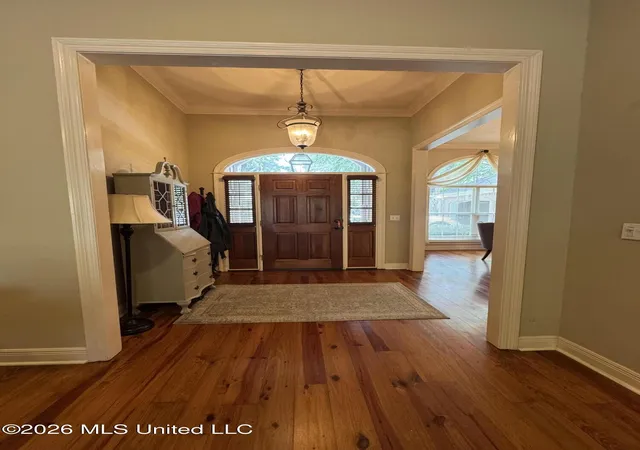 Photo 2 of Sale Pending at 620 Turnberry Ln, Ridgeland, MS 39157 | MLS# 4151146 | Listing updated on 2026-09-13
