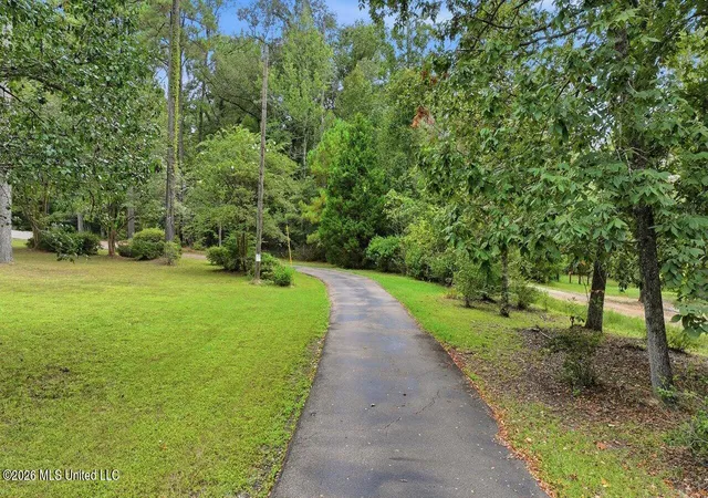Photo 2 of Single family home for sale at 932 White Rd, Florence, MS 39073 | MLS# 4150524 | Listing updated on 2026-09-12