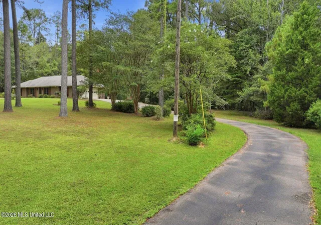 Photo 3 of Single family home for sale at 932 White Rd, Florence, MS 39073 | MLS# 4150524 | Listing updated on 2026-09-12
