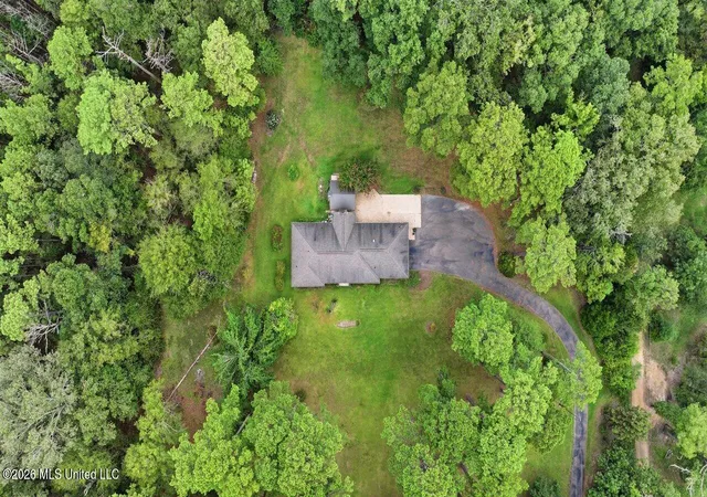 Photo 3 of Single family home for sale at 932 White Rd, Florence, MS 39073 | MLS# 4150524 | Listing updated on 2026-09-12