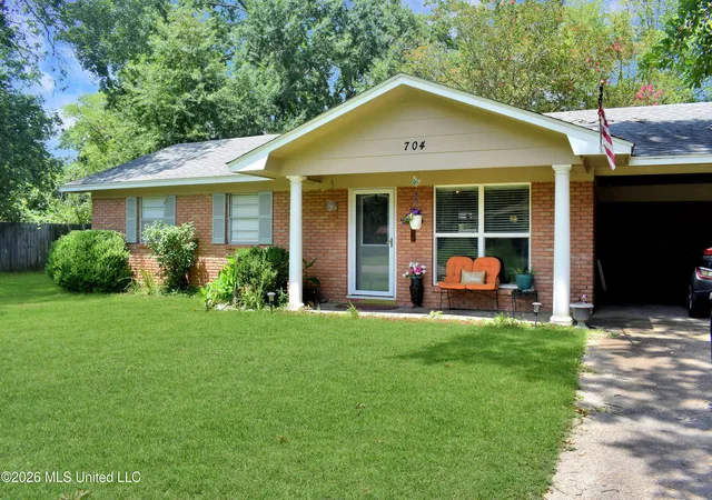 Homes for sale in Pearl, MS | 704 Marilyn Dr, Pearl, MS 39208 | MLS# 4150803