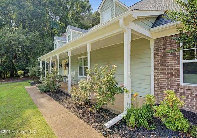 Photo 3 of Single family home for sale at 1980 Pine Tree Rd, Hernando, MS 38632 | MLS# 4152386 | Listing updated on 2026-10-08