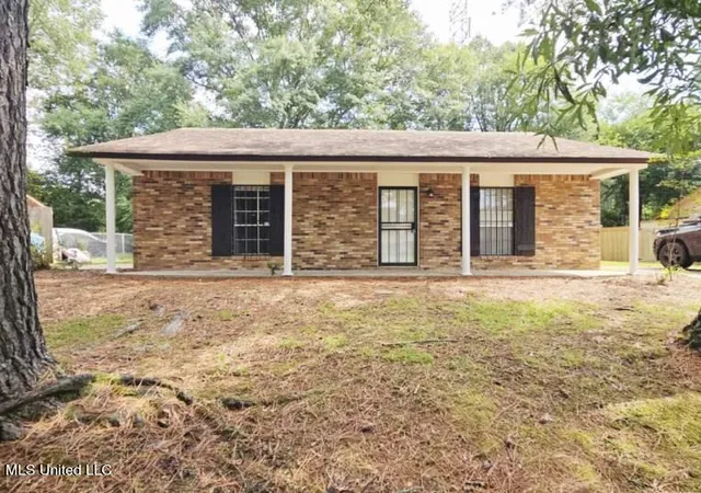Photo 1 of Sale Pending at 2336 Princess Pine Dr, Jackson, MS 39212 | MLS# 4150625 | Listing updated on 2026-09-14