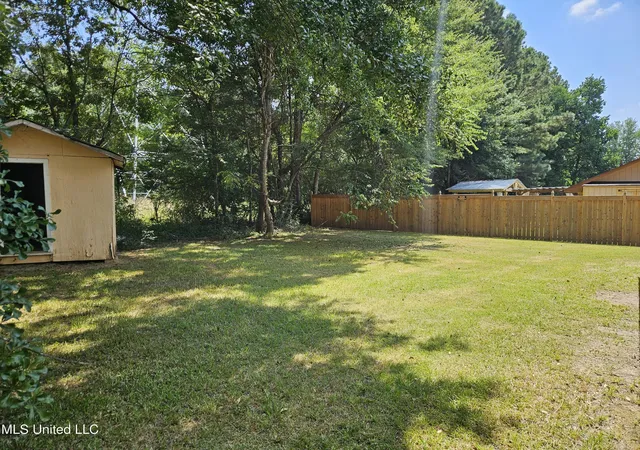 Photo 4 of Sale Pending at 2336 Princess Pine Dr, Jackson, MS 39212 | MLS# 4150625 | Listing updated on 2026-09-14