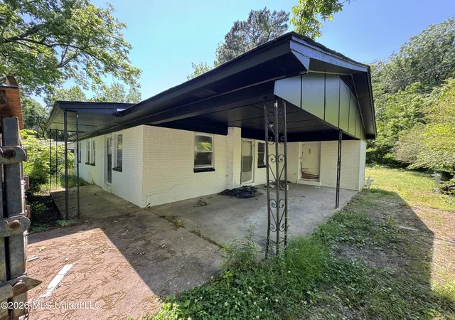 Homes for sale in Holly Springs, MS | 128 Isom Dr, Holly Springs, MS 38635 | MLS# 4150639