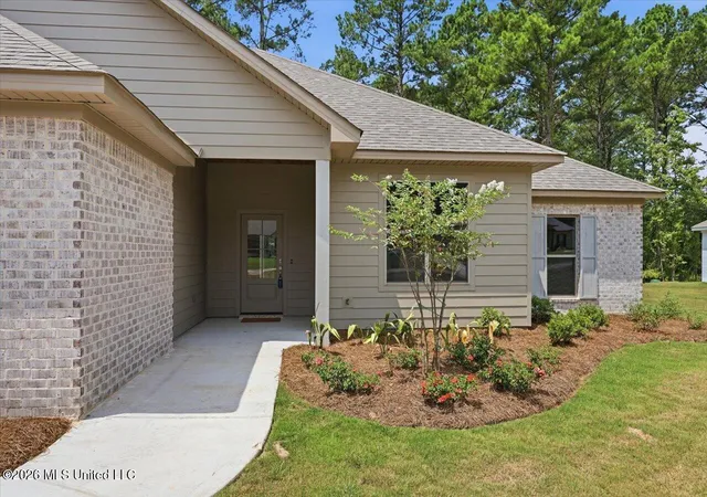 Photo 3 of Single family home for sale at 220 New Hvn Ln, Brandon, MS 39042 | MLS# 4150654 | Listing updated on 2026-09-21