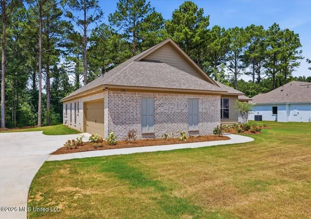 Photo 4 of Single family home for sale at 220 New Hvn Ln, Brandon, MS 39042 | MLS# 4150654 | Listing updated on 2026-09-21