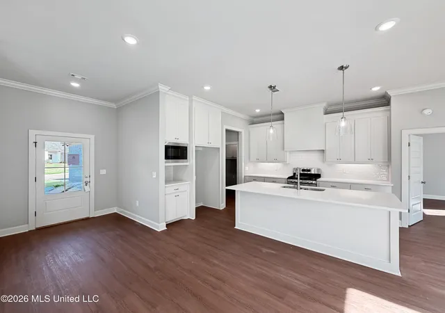 Photo 4 of Sale Pending at 217 Anderson Oaks Dr, Pearl, MS 39208 | MLS# 4150851 | Listing updated on 2026-09-28