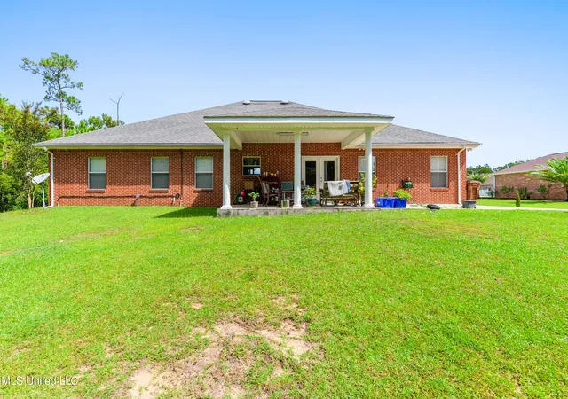 Photo 3 of Single family home for sale at 3199 Cypress Crk Dr, Diberville, MS 39540 | MLS# 4150722 | Listing updated on 2026-09-15