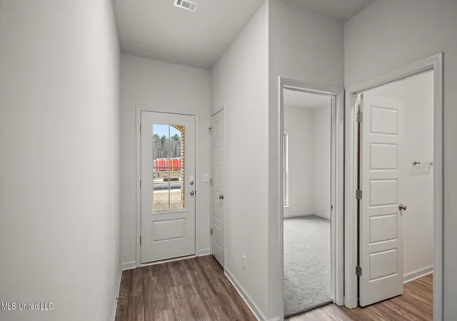 1st image of 723 Honeysuckle Loop, Canton, MS 39046 | MLS# 4150739