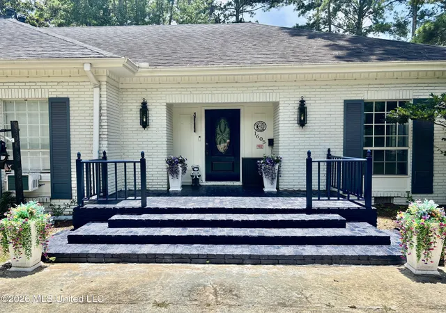 Homes for sale in Mc Comb, MS | 1605 Lissa Dr, Mc Comb, MS 39648 | MLS# 4150807