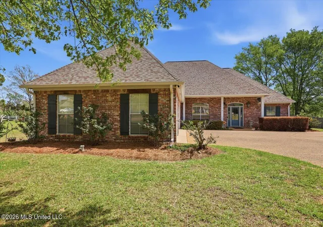 1st image of 150 Sagefield Sq, Canton, MS 39046 | MLS# 4150975