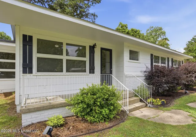 Homes for sale in Crystal Springs, MS | 912 Lee Ave, Crystal Springs, MS 39059 | MLS# 4150898