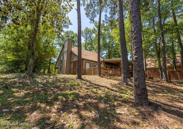 Photo 3 of Single family home for sale at 1836 E Lakeshore Dr, Carriere, MS 39426 | MLS# 4150865 | Listing updated on 2026-08-21
