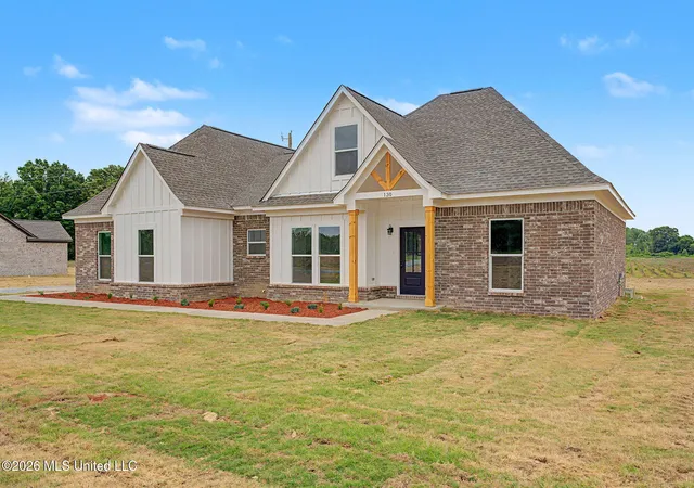 Photo 2 of Single family home for sale at 12255 Eason Farm Rd, Byhalia, MS 38611 | MLS# 4150919 | Listing updated on 2026-09-12