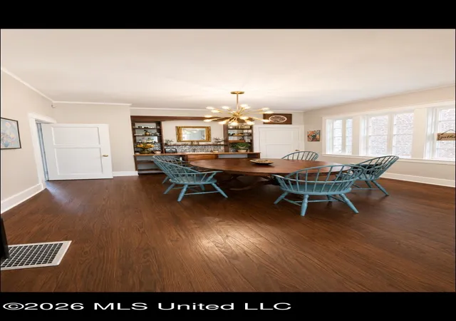 3rd image of 113 N Union St, Natchez, MS 39120 | MLS# 4150965