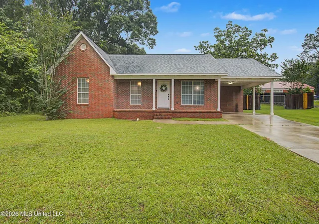 Homes for sale in Wiggins, MS | 105 Hall St, Wiggins, MS 39577 | MLS# 4150946