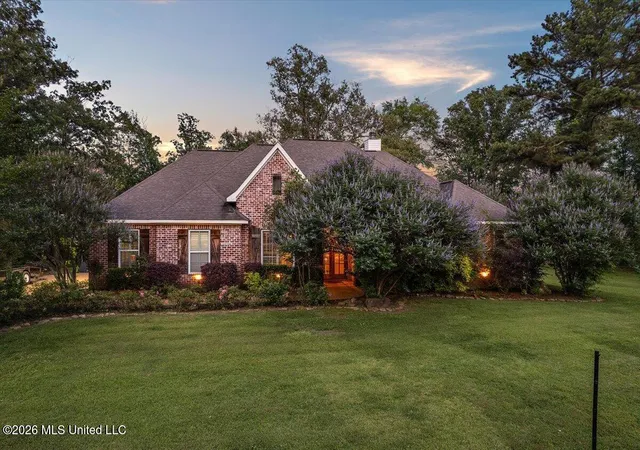3rd image of 6 Red Head Pt, Raymond, MS 39154 | MLS# 4151055