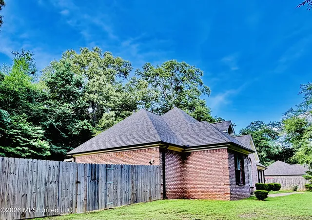 Homes for sale in Holly Springs, MS | 91 Cold Water Bnd, Holly Springs, MS 38635 | MLS# 4151747