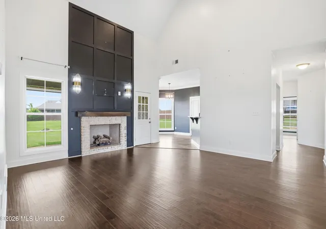 Photo 4 of Sale Pending at 1885 Daffodil Dr, Southaven, MS 38672 | MLS# 4151071 | Listing updated on 2026-09-02