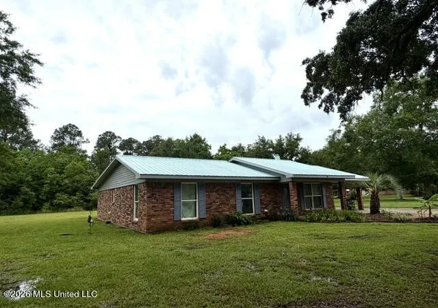 Homes for sale in Moss Point, MS | 11924 Demouey Rd, Moss Point, MS 39562 | MLS# 4151074