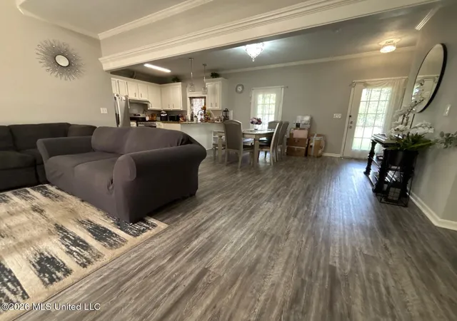 Homes for sale in Ridgeland, MS | 207 S Pear Orchard Rd, Ridgeland, MS 39157 | MLS# 4151224