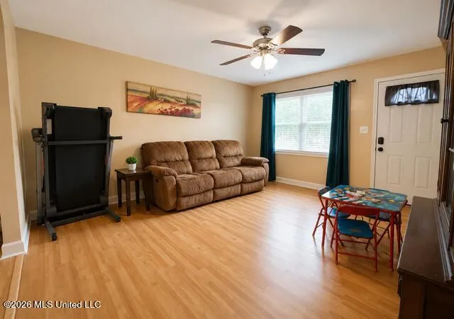 Photo 3 of Sale Pending at 2032 Carolyn Ln, Pearl, MS 39208 | MLS# 4151919 | Listing updated on 2026-06-30