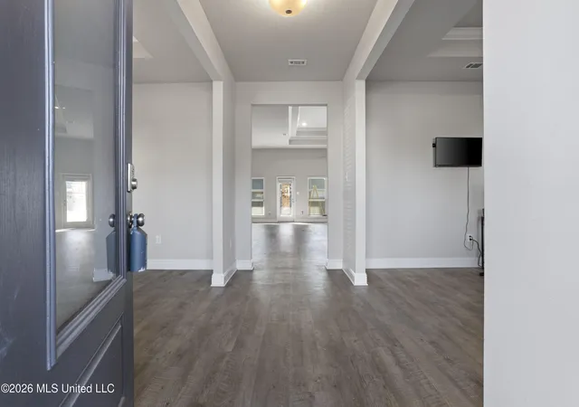 Photo 3 of Single family home for sale at 144 Saltmeadow Cir, Ocean Springs, MS 39564 | MLS# 4151187 | Listing updated on 2026-08-25