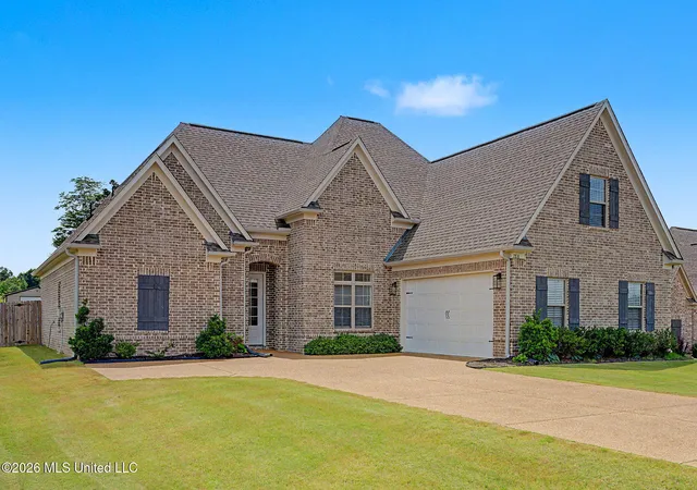 Photo 2 of Single family home for sale at 2876 Ross Meadows Ln, Olive Branch, MS 38654 | MLS# 4151199 | Listing updated on 2026-08-23
