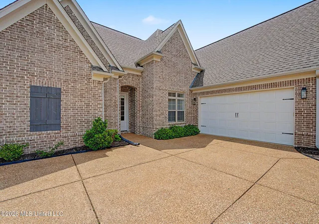Photo 4 of Single family home for sale at 2876 Ross Meadows Ln, Olive Branch, MS 38654 | MLS# 4151199 | Listing updated on 2026-08-23