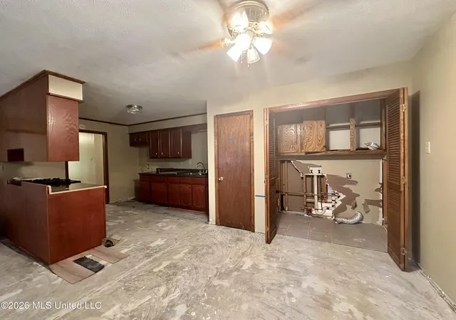 Homes for sale in Natchez, MS | 108 Broadmoor Dr, Natchez, MS 39120 | MLS# 4151180