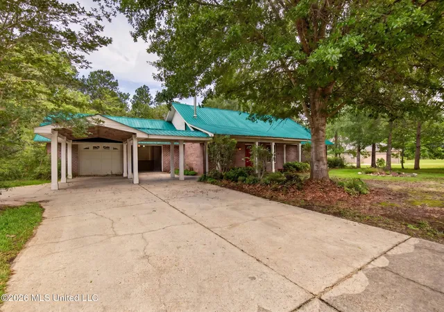 Homes for sale in Saucier, MS | 19119 E Highland Dr, Saucier, MS 39574 | MLS# 4151191