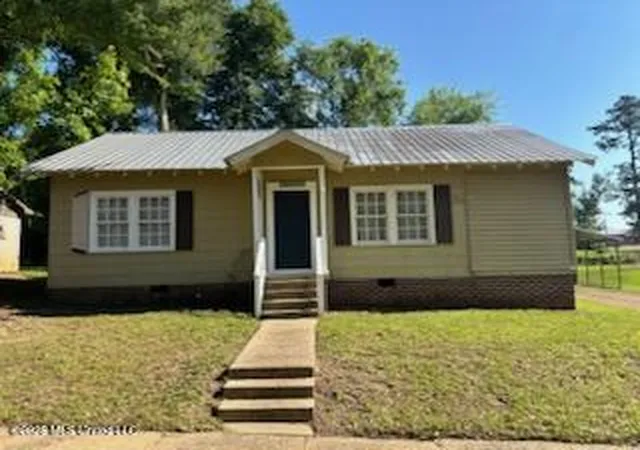 Homes for sale in Mendenhall, MS | 107 W Durr Ave, Mendenhall, MS 39114 | MLS# 4151254