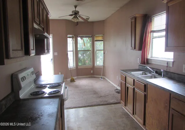 Photo 3 of Townhouse for sale at 5373 Quail Crk Cir, Diberville, MS 39540 | MLS# 4151307 | Listing updated on 2026-08-18