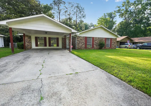 Photo 2 of Single family home for sale at 3024 Longwood Dr, Jackson, MS 39212 | MLS# 4151654 | Listing updated on 2026-09-08