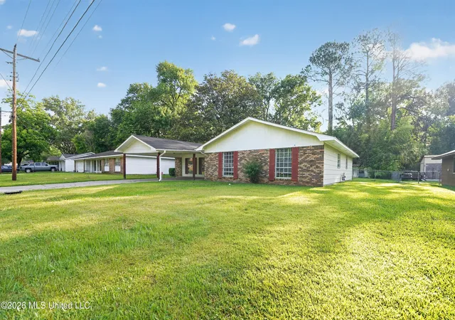 Photo 3 of Single family home for sale at 3024 Longwood Dr, Jackson, MS 39212 | MLS# 4151654 | Listing updated on 2026-09-08