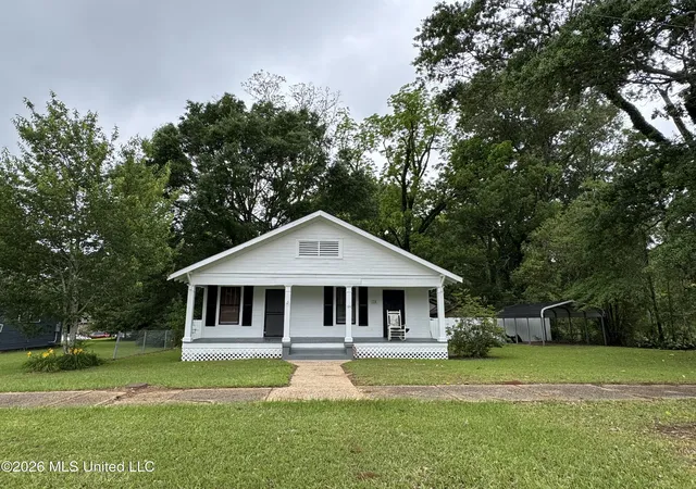 Homes for sale in Centreville, MS | 124 S Lafayette St, Centreville, MS 39631 | MLS# 4151269
